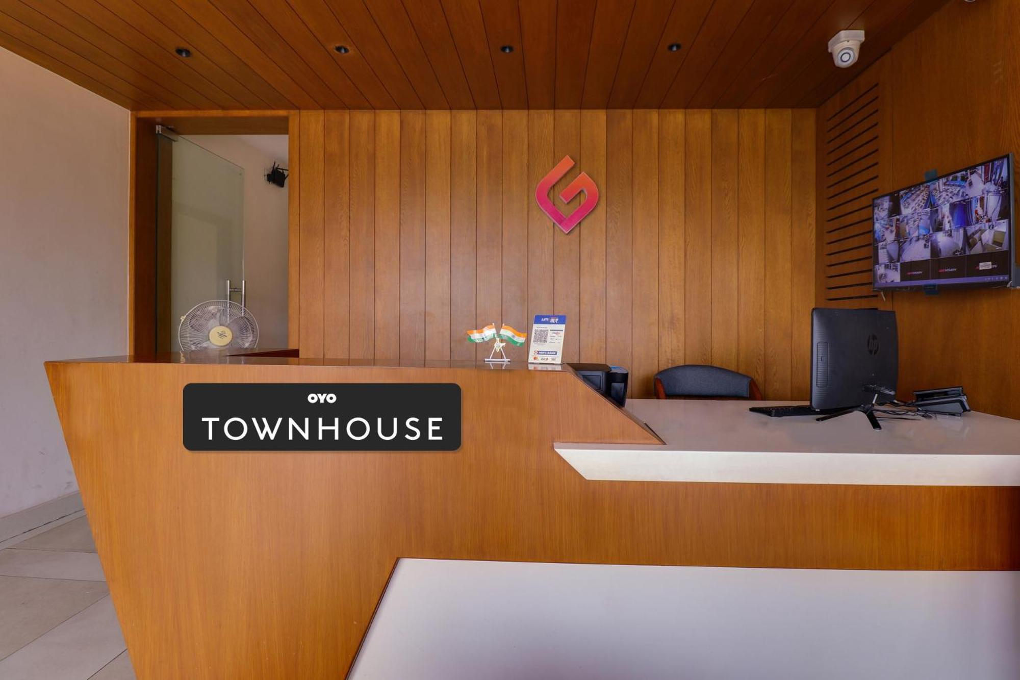 ホテル Super Townhouse Rcc Lamps ヴィシャーカパトナム エクステリア 写真